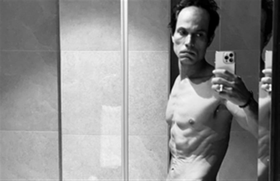 Randeep Hooda shares BTS pic of extreme body makeover for ‘Swatantrya Veer Savarkar’