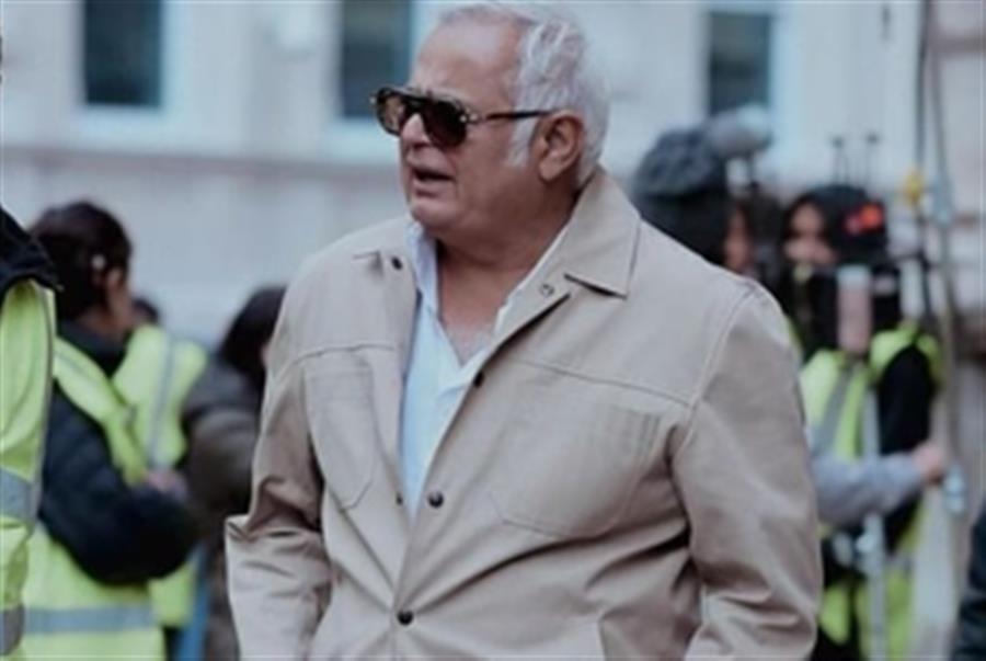 Hansal Mehta shares stylish pictures from shoot; industry friends react saying, ‘Star hai tu’