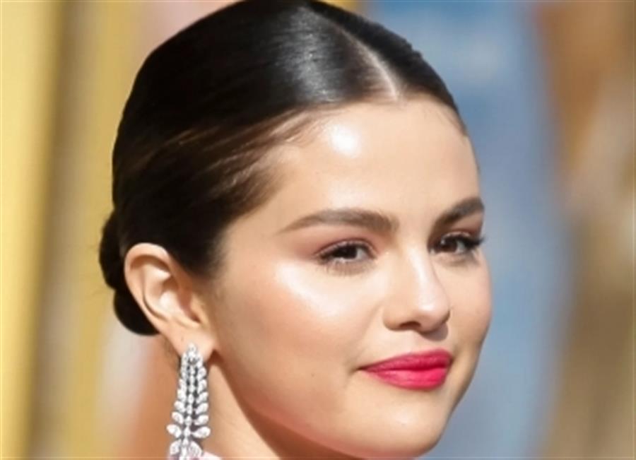 Selena Gomez is 'just not happy' with overturning Roe v Wade decision by US Supreme Court