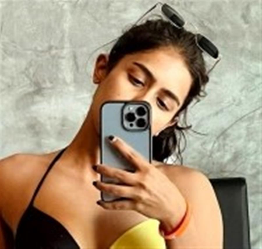 On a solo vacation, Samyukta Hegde sizzles in two-piece bikini pics