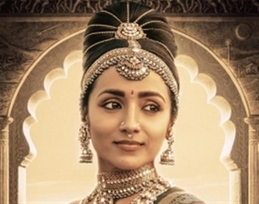 First Look poster of Trisha as princess Kundavai in Mani Ratnam's 'Ponniyin Selvan' released